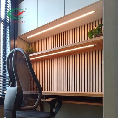 ألواح خشب صوتية MDF مقاومة للرطوبة للجدران تمتص الصوت بدون نكهة