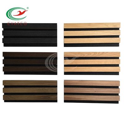 قاعات القاعات ألواح خشبية ذات أخدود مقاوم للحريق 2400 مم × 605 مم